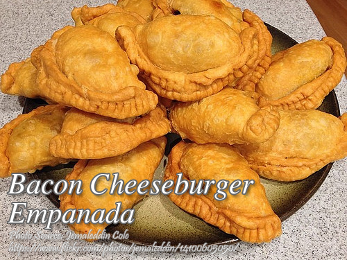 Cheeseburger Empanada